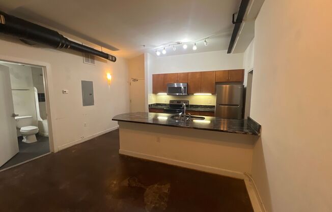 1 bed, 1 bath, 592 sqft, $1,150, Unit 2B