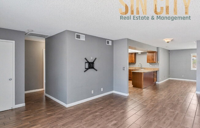 4566 INLAND CT