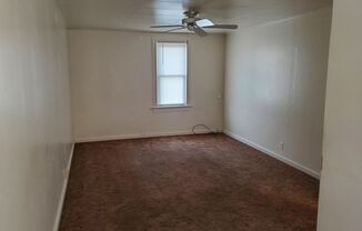 1 bed, 1 bath, 768 sqft, $1,100, Unit Apt A