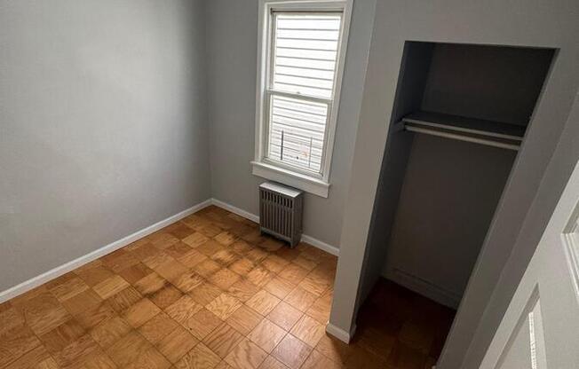 7 VAN CORTLANDT PARK AVE