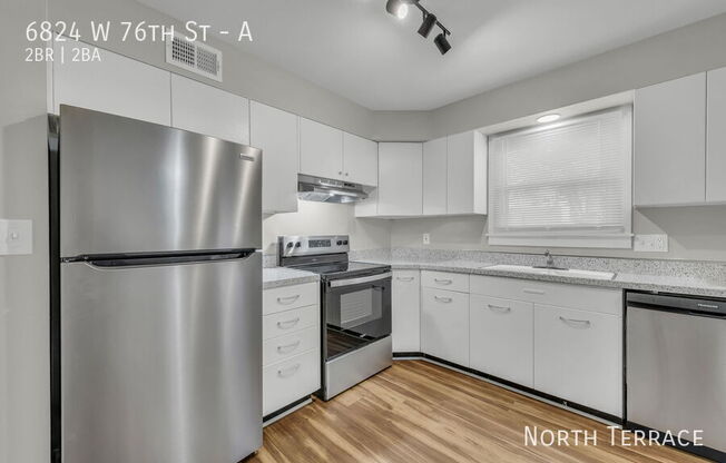 6824 W 76 ST