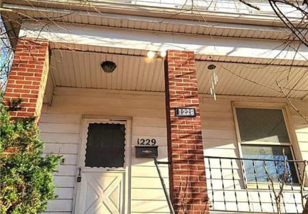 1229 BENTON AVE