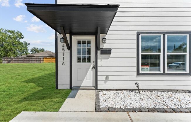 Fashionable Home Not Far From Downtown & Med Center