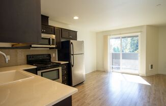 Top Floor: Stylish 2Bdr w/Dishwasher, W&D, + Private Balcony!