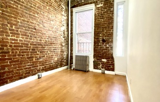 2 beds, 1 bath, $4,295, Unit 4W