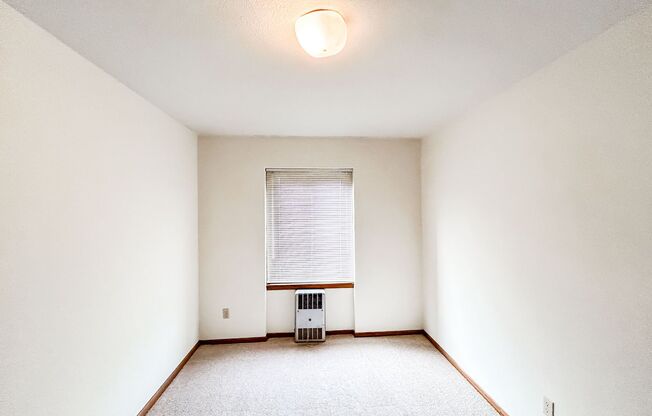 2 beds, 1.5 baths, 750 sqft, $1,250, Unit 107