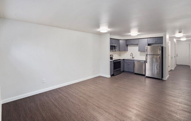 1 bed, 1 bath, 700 sqft, $1,739, Unit 105