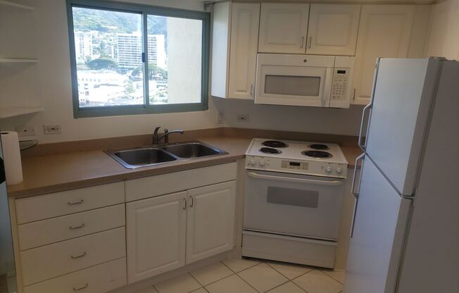 Must see One Kalakaua Unit