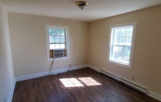 2 beds, 1 bath, $850