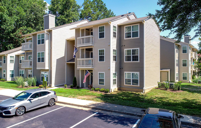 our apartments offer a parking lot at Hunters Chase Apartments, Midlothian