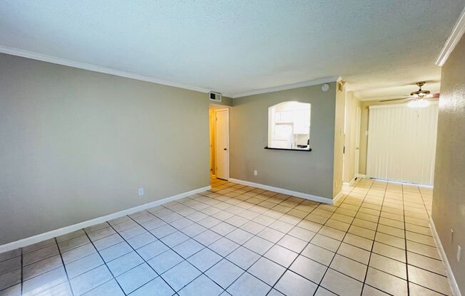 2 beds, 1 bath, 849 sqft, $1,300, Unit 2-144