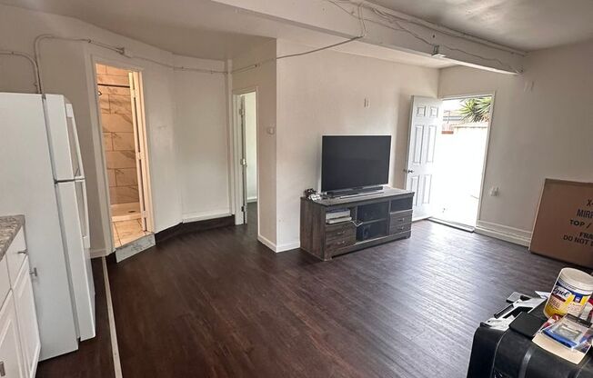 1153-1155 Emory Street