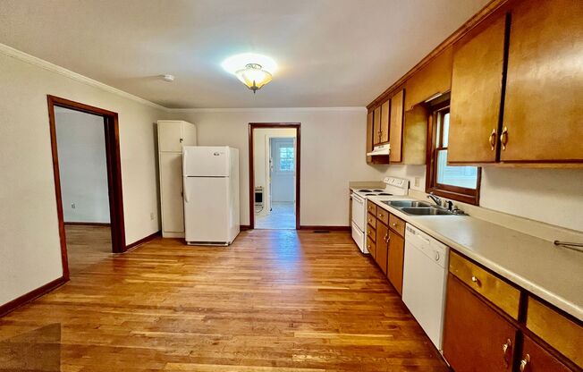 175 INGLEWOOD l 3 BED, 2 BATH
