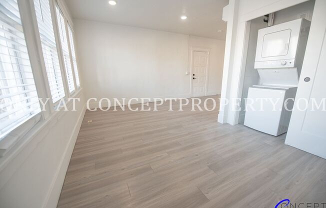 Studio, 1 bath, 285 sqft, $1,149, Unit 12