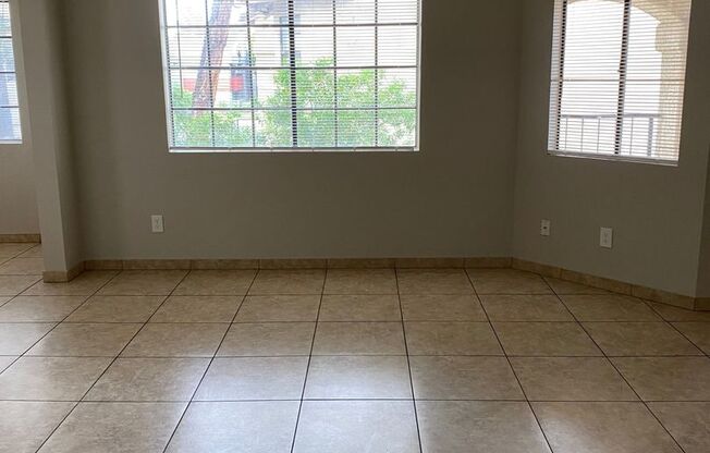 2 beds, 2 baths, 1,007 sqft, $1,200, Unit Unit 214