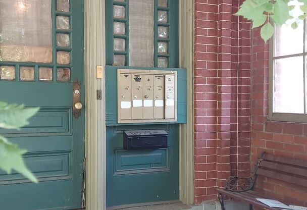 1 bed, 1 bath, 300 sqft, $975, Unit Unit 3 (115 N Sherman St)