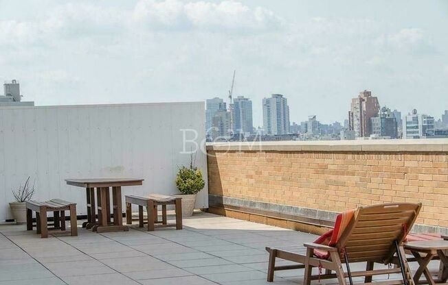 2 beds, 1 bath, 900 sqft, $5,150, Unit 4L