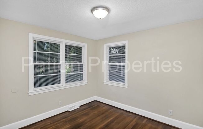 3 beds, 1 bath, $1,395