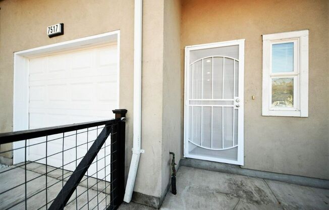 12p009 - 7511-7527 Bancroft Ave