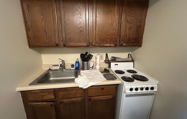 1 bed, 1 bath, $915, Unit 512