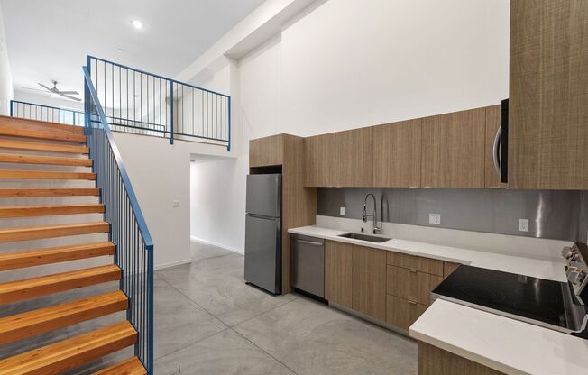 1 bed, 1 bath, 670 sqft, $2,250, Unit 519