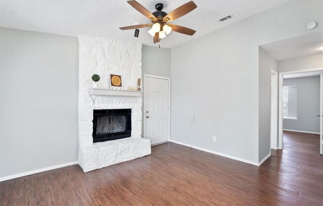 1701-1711 Rawhide Loop