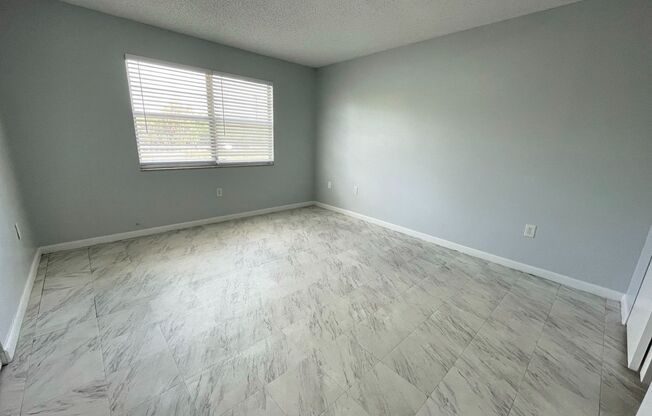 2 beds, 2 baths, 800 sqft, $1,550, Unit Unit 212