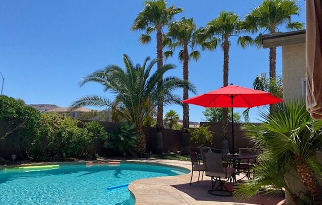 Single Story w/ Pool and Spa - Pool Service Inc. 8/1 move in