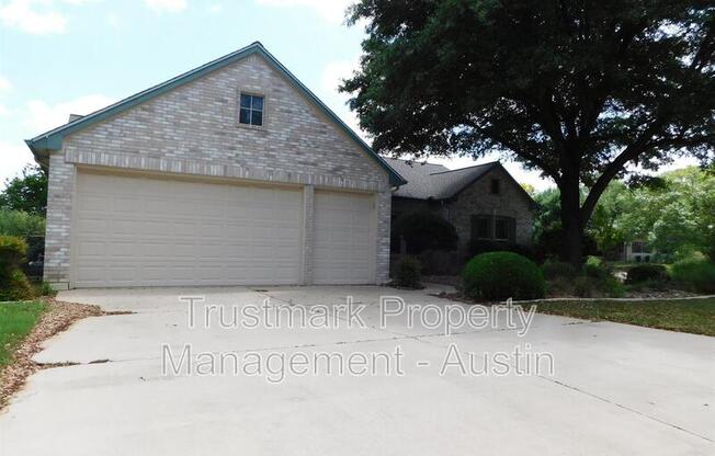 100 SILVER BELL CIR