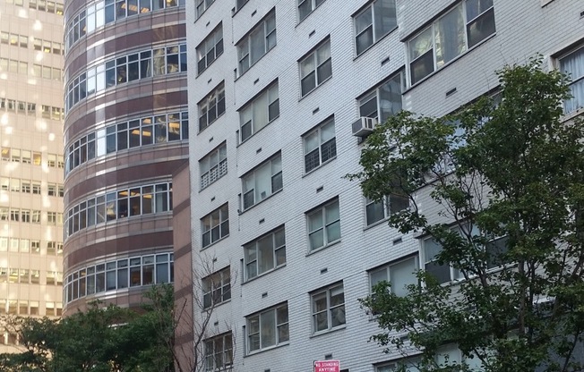 211 E 53rd Street