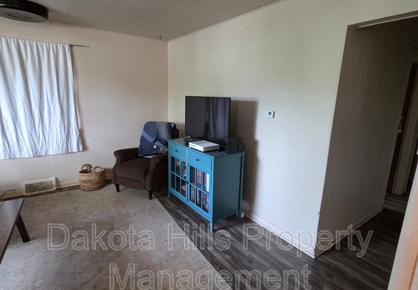 313 E TALLENT