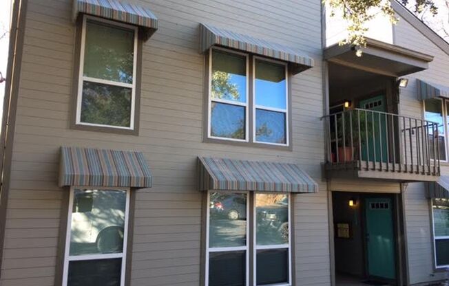 Clarksville - 1 Bedroom Townhome