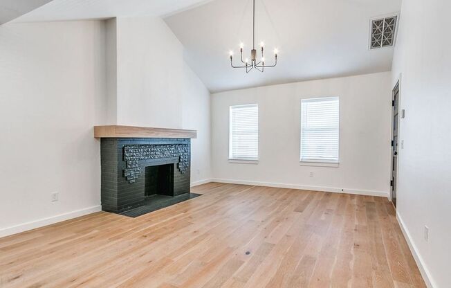 1 bed, 1 bath, 925 sqft, $1,500, Unit 1
