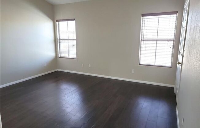 2 beds, 2 baths, $1,475, Unit Building #19