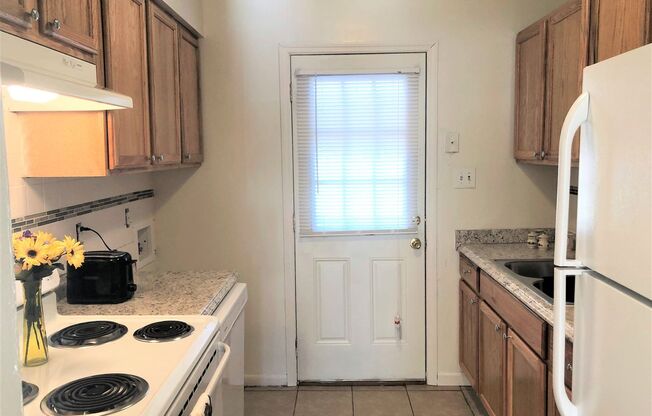 4 beds, 1.5 baths, 1,188 sqft, $1,072, Unit 1217