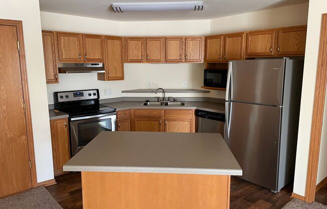 1 bed, 1 bath, 805 sqft, $1,405, Unit 927-103