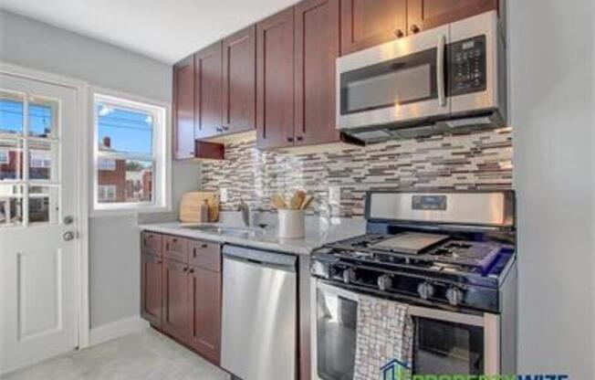 2214 REDTHORN RD