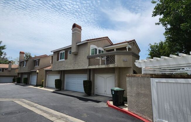 2beds/2bath Condo near Victoria Gardens!