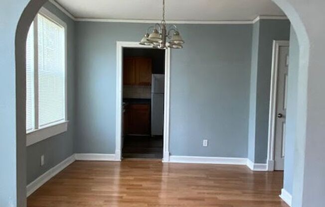 Beautiful 2/1 in the Springfield Area for only $1,095.00