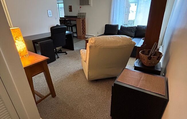 1 bed, 1 bath, 528 sqft, $2,000, Unit C6