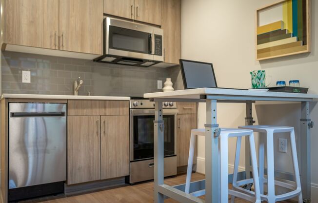 1 bed, 1 bath, $2,850, Unit 109