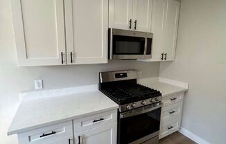 2 beds, 1 bath, $2,295, Unit 4069