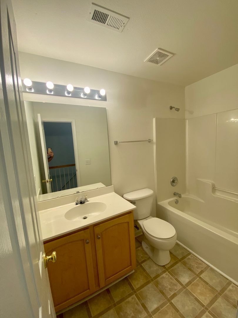 3BR/2.5BA Townhouse in Ballantyne
