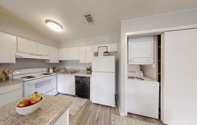 1 bed, 1 bath, 545 sqft, $899