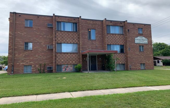 2 beds, 1 bath, 550 sqft, $695, Unit 1116-312