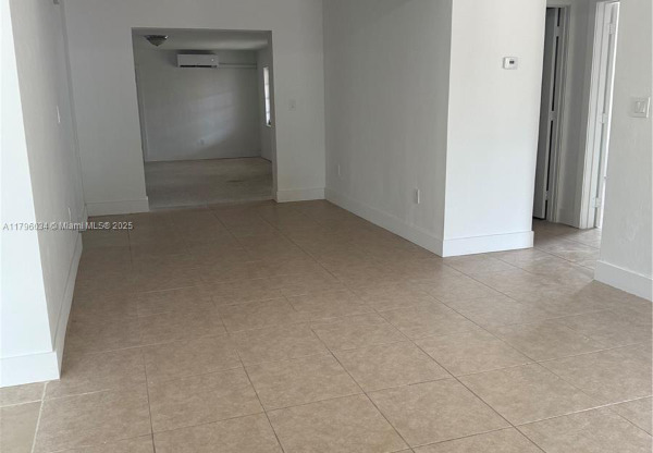 6473 SW 25 ST