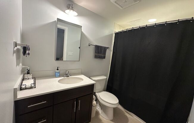 1 bed, 1 bath, 583 sqft, $2,300, Unit 506