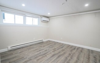 1 bed, 1 bath, 800 sqft, $2,300, Unit 2