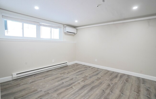 1 bed, 1 bath, 800 sqft, $2,300, Unit 2