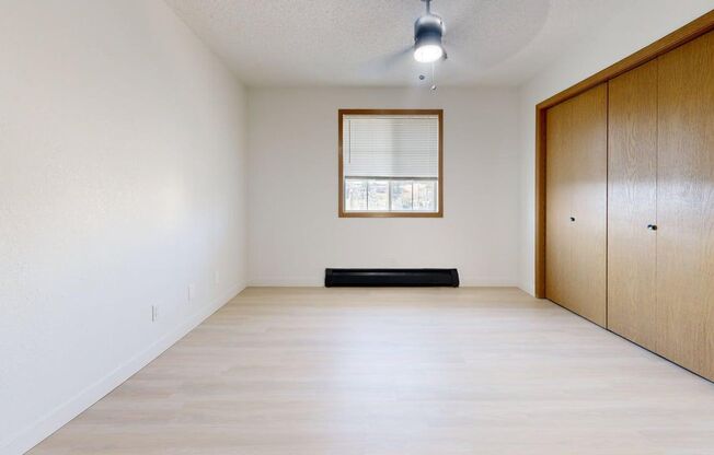 3 beds, 2 baths, 1,282 sqft, $1,440, Unit 316